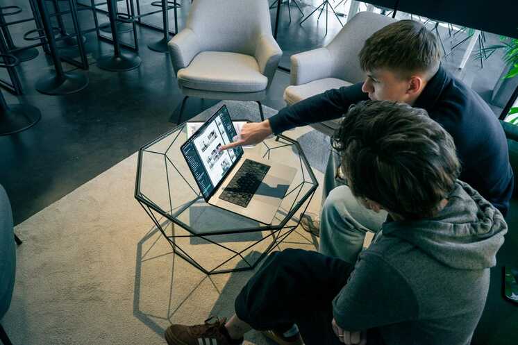 Webdesigner ontwikkelt professionele website voor klant uit Lebbeke